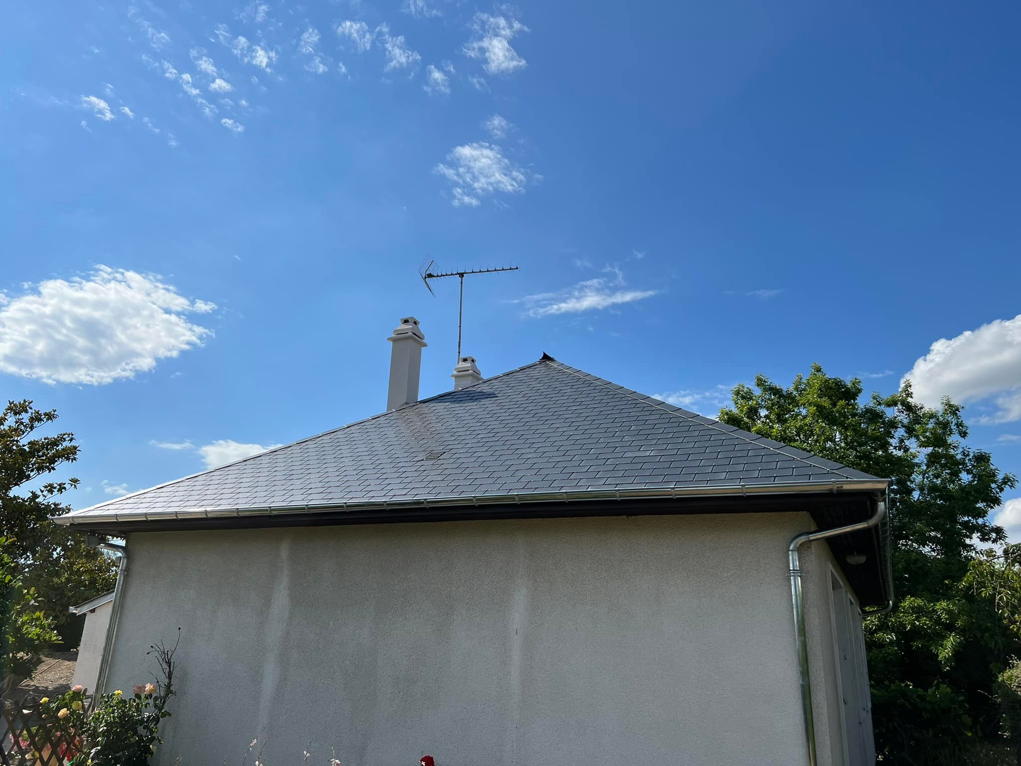 Zinguerie — Gouttières et descentes